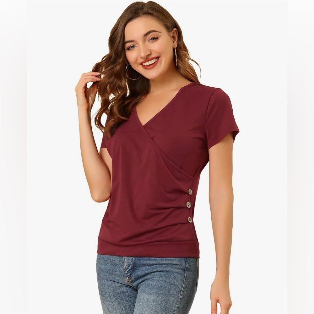 NWT Allegra K Dark red, v-neck t-shirt with button detail on hip. Sz. Medium.